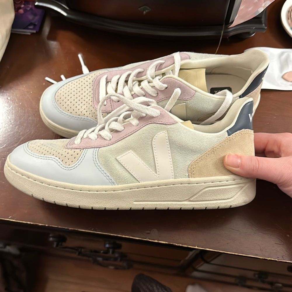 Veja V-10 Multicolored Sneakers